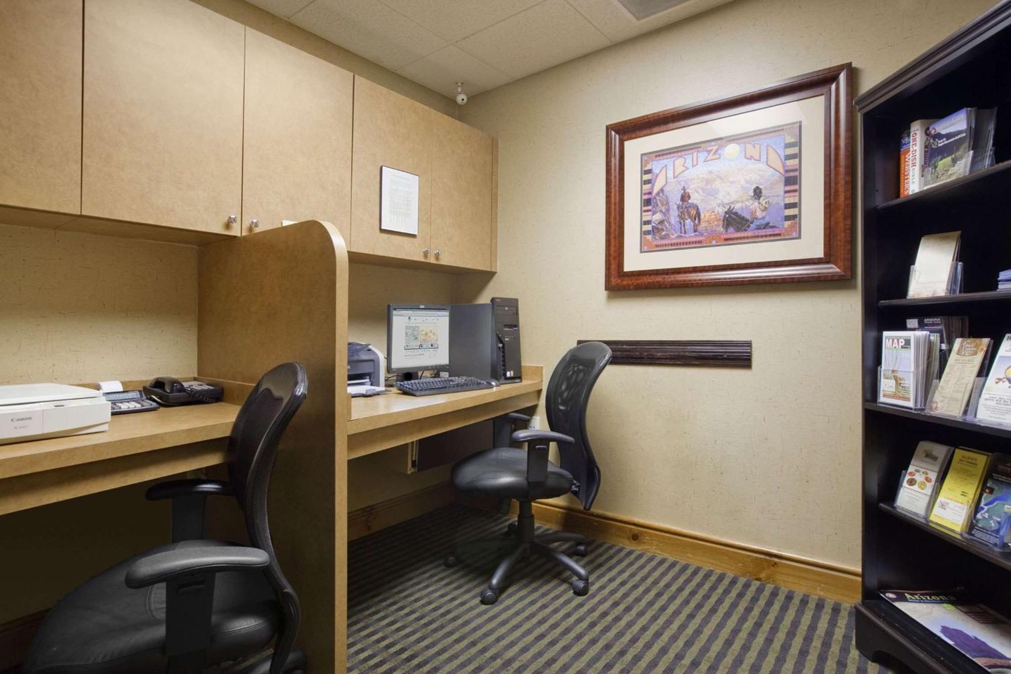 โฮมวูดสวีท บายฮิลตัน ฟีนิกซ์ บิลท์มอร์ โฮเต็ล Hotel ภายนอก รูปภาพ